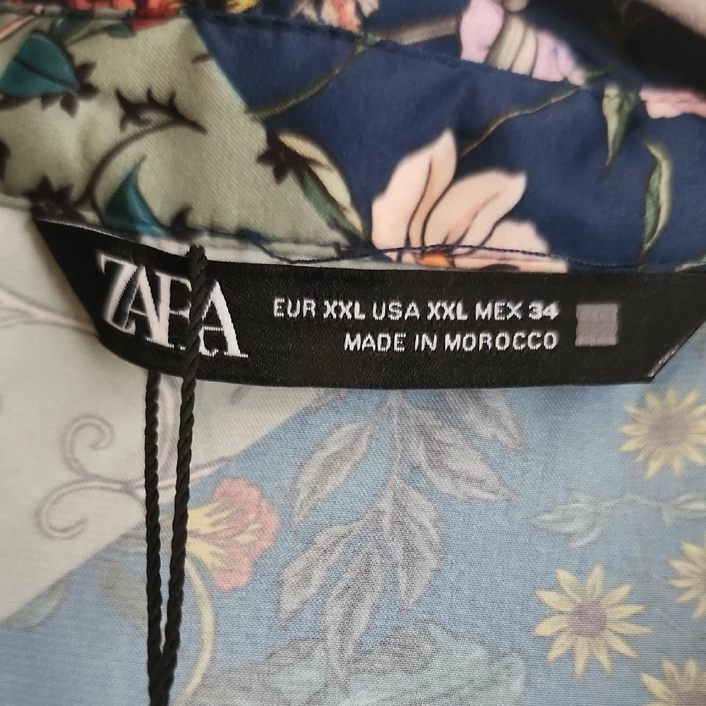 Zara NWT Floral Patchwork Blouse - Blue and Green Size XXL - Picture 3 of 4